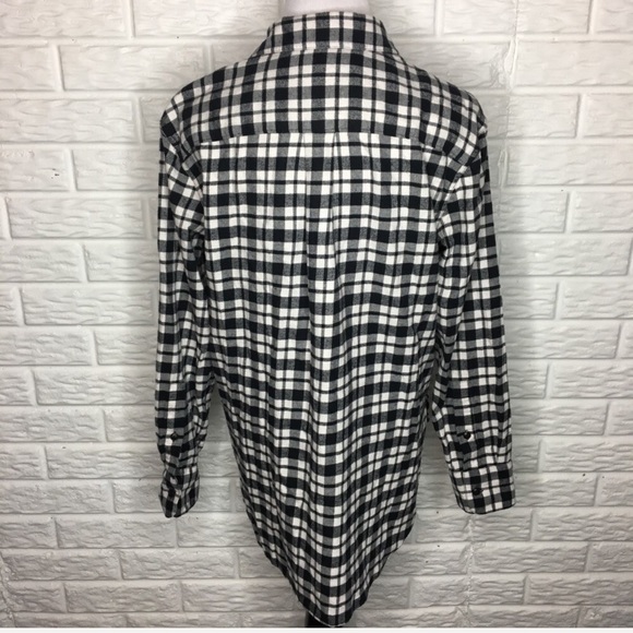 Madewell B&W Ex-Boyfriend Side Buttons Flannel Top - Picture 6 of 7